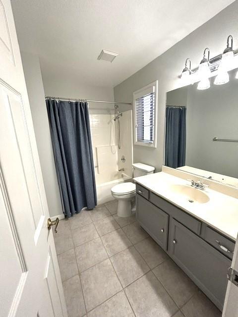 Building Photo - 2800 Banyan Tree Ln