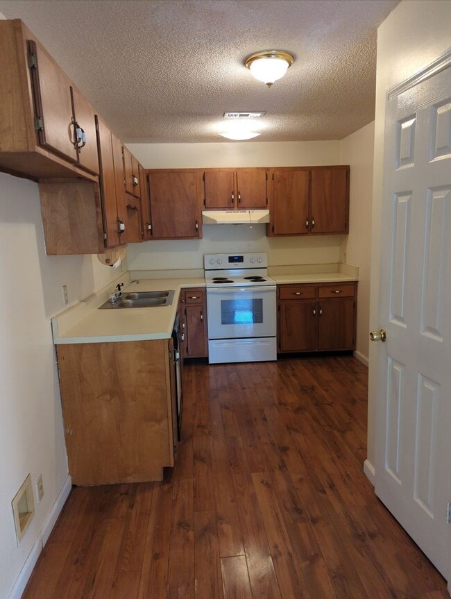 Building Photo - 69 Summerfield Rd