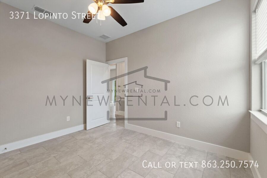 Building Photo - 3371 Lopinto St