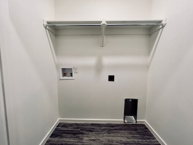 Building Photo - 2102 N Avenue K