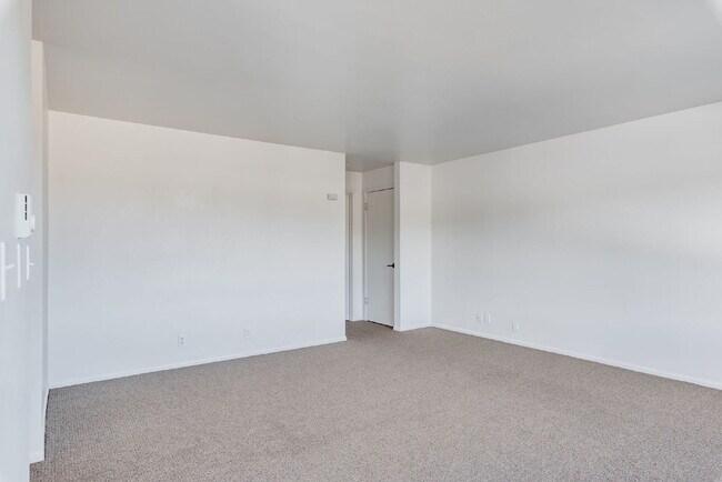 Building Photo - 3473 6th Ave NW