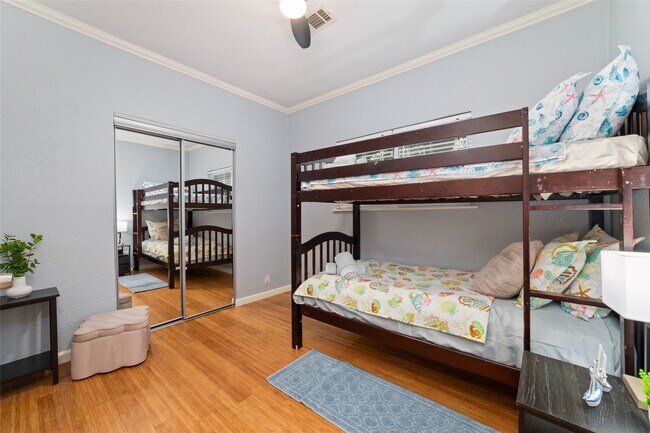 Building Photo - 5119 Avenue O 1/2