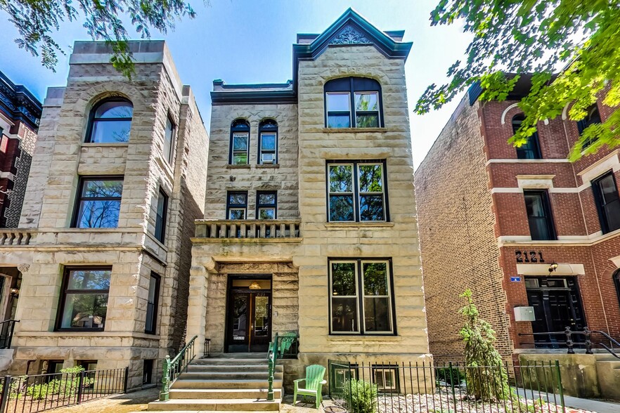 Primary Photo - 2123 N Sheffield Ave