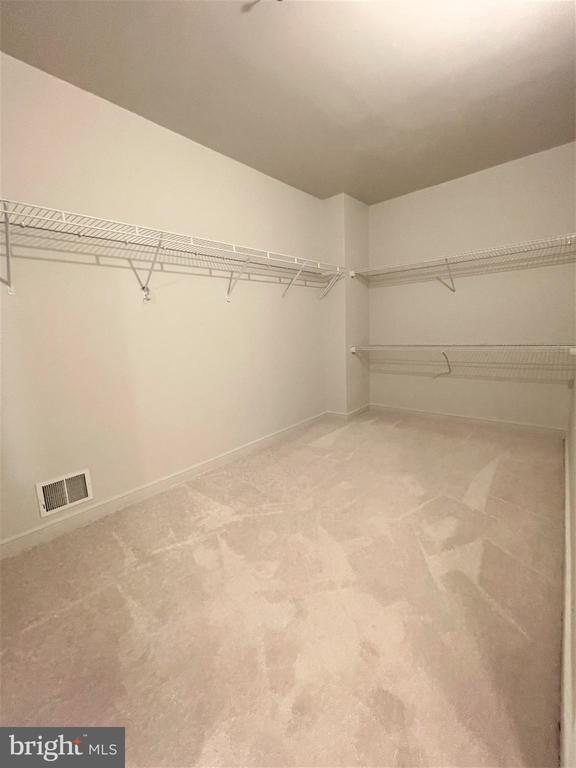 Building Photo - 1641 International Dr