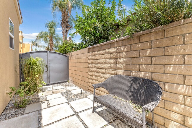 Building Photo - 81636 Rancho Santana Dr