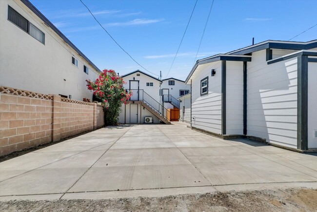 Building Photo - 114 N Cornell Ave