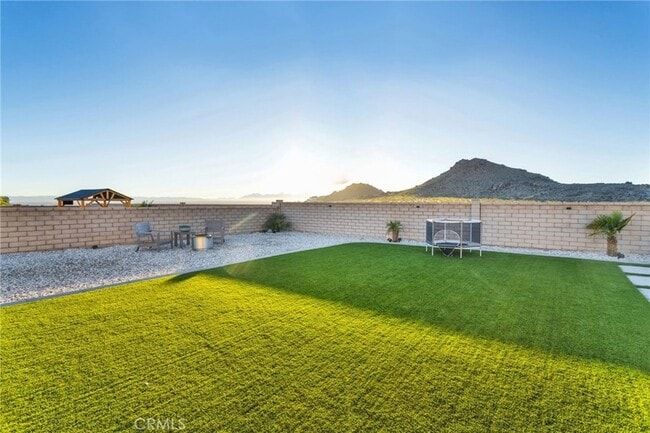 Building Photo - 17066 Takipi Rd