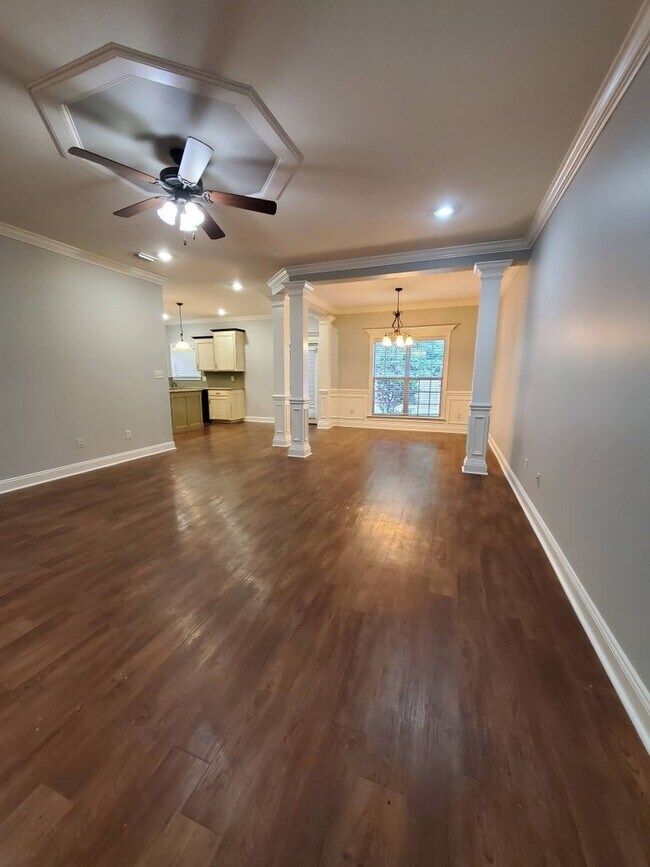 Building Photo - 3847 Napa Dr