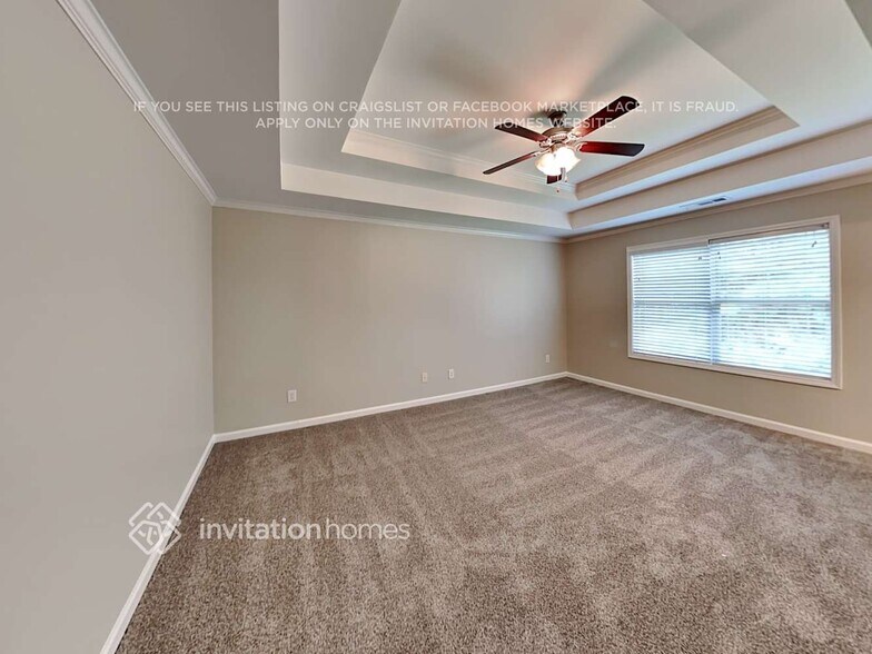 Building Photo - 649 Royal Crest Ct