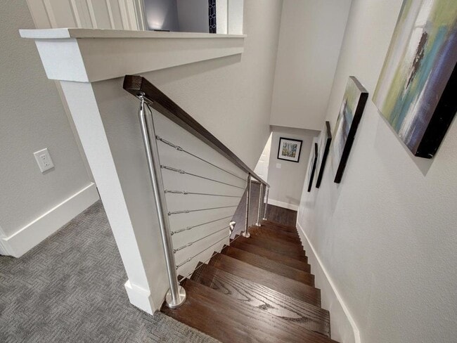 Building Photo - 202 S College St