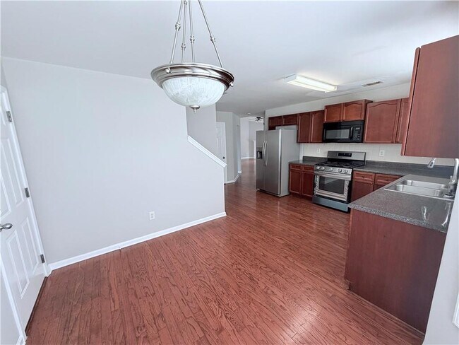 Building Photo - 3816 Landing Terrace