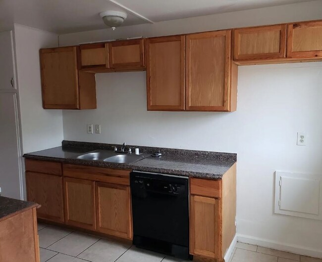 Building Photo - 2066 O'Neil Way