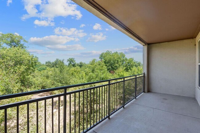 Building Photo - 1900 Barton Springs Rd