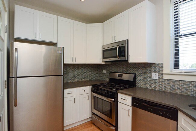 Building Photo - 2328 N Rockwell St