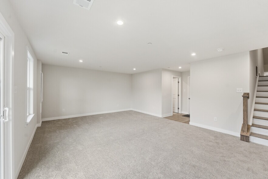 Building Photo - 339 Telluride Ln