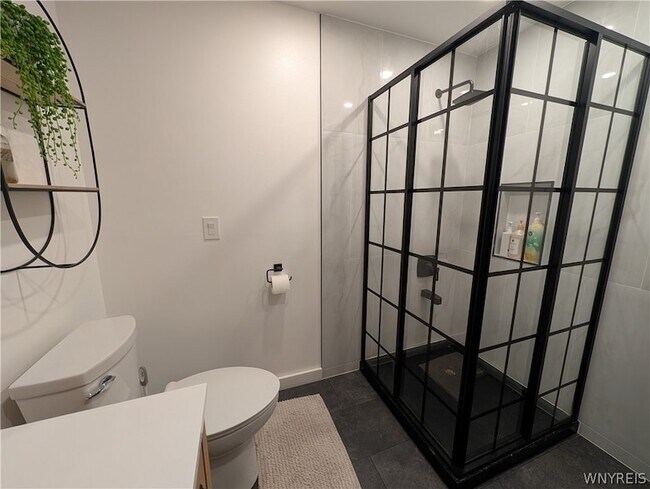 Building Photo - 30 Opal Ct