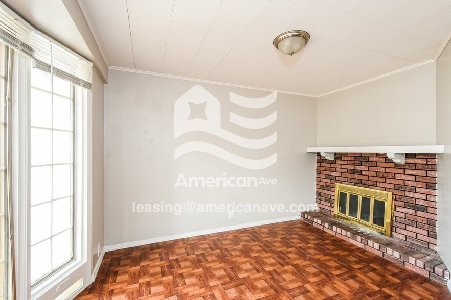 Building Photo - 263 Estridge Rd