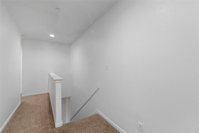 Building Photo - 31 Umbria Ln