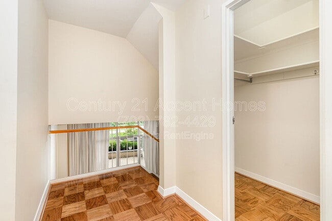 Building Photo - 1200 N Nash St