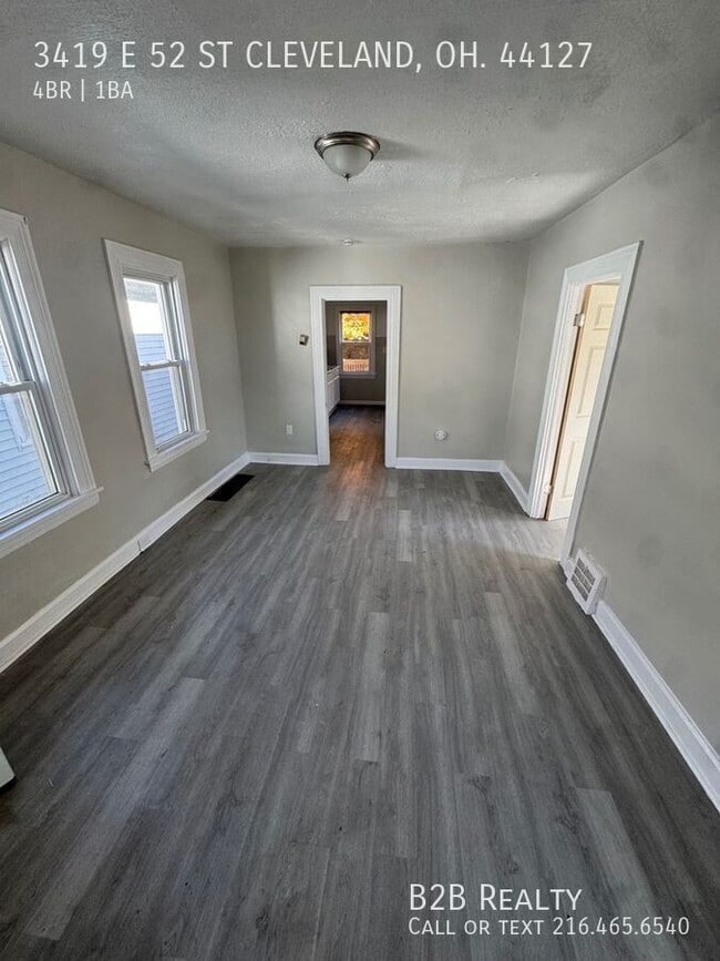 Building Photo - 3419 E 52nd St