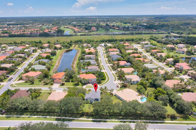Building Photo - 4661 Manderly Dr