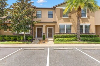 Building Photo - LIKE NEW Town Home For Rent in Wesley Chapel!