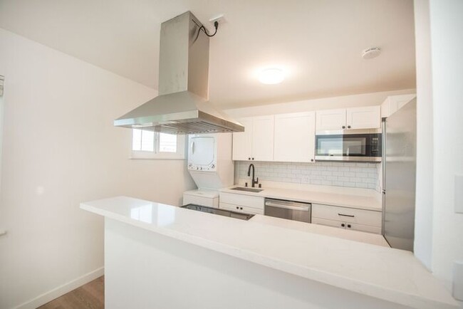 Building Photo - Mesa Verde | Recently Remodled 2 Bedroom A...