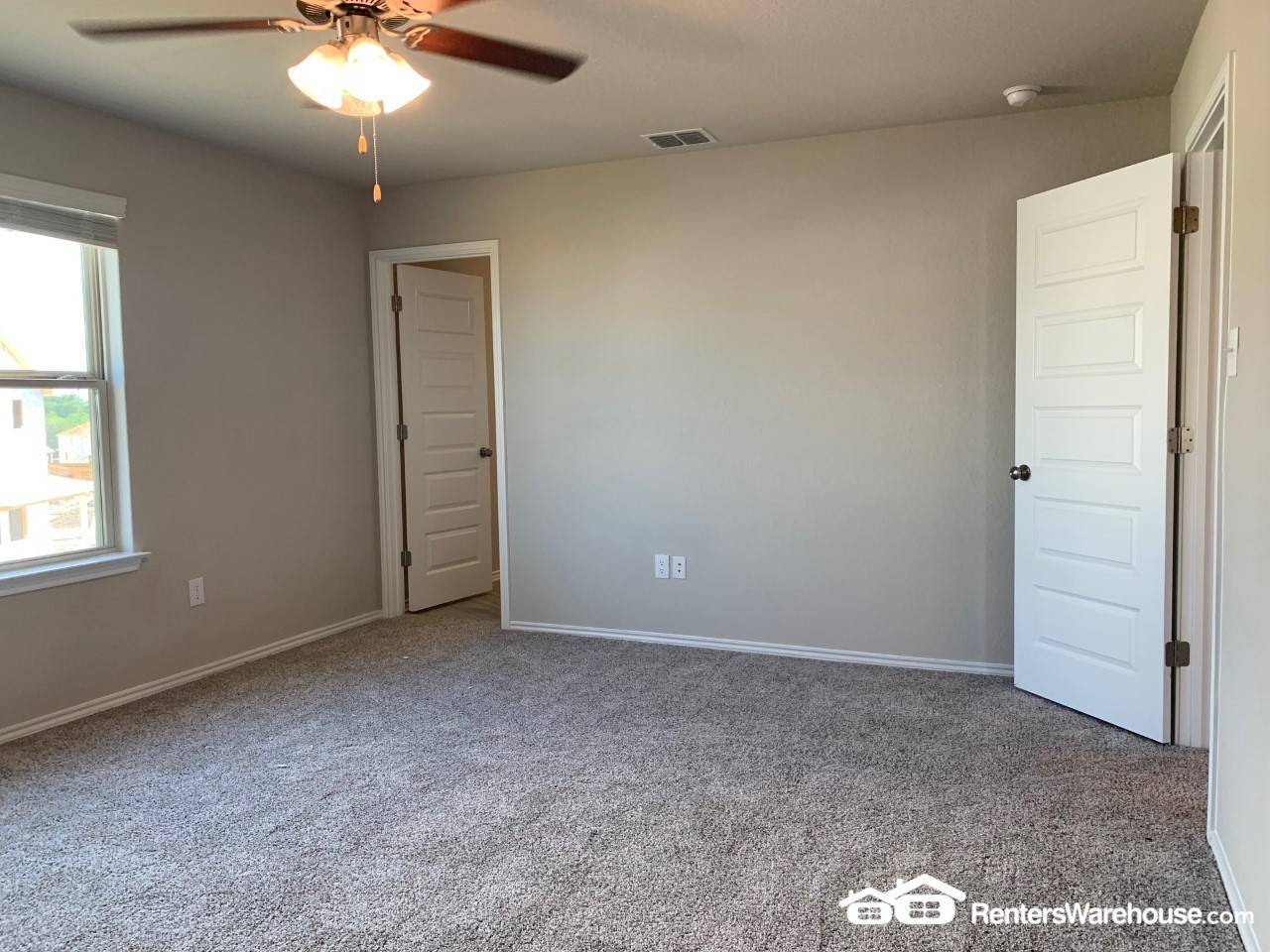 Building Photo - 252 Kinsley Wy