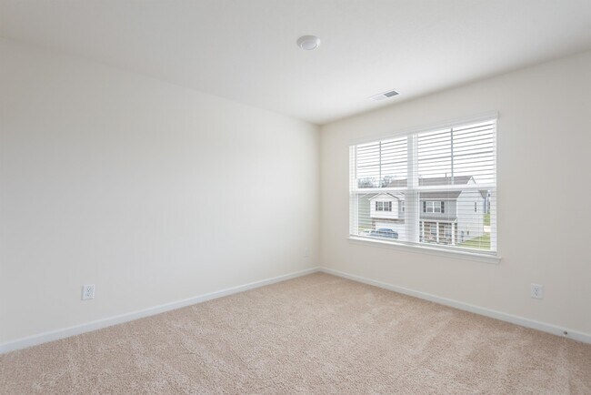 Building Photo - 4742 Willow Bluff Cir