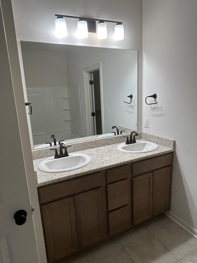 Building Photo - 42176 Cat Tail Rd