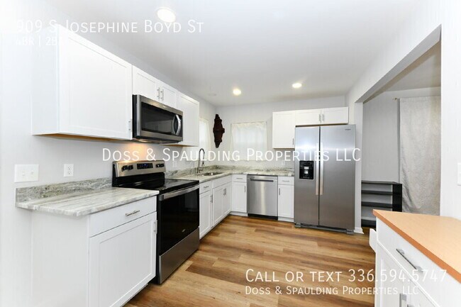 Building Photo - 909 S Josephine Boyd St