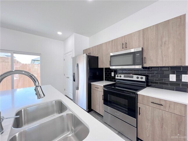 Building Photo - 31 N Veterans Blvd