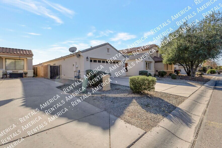 Building Photo - 45047 W Jack Rabbit Trail