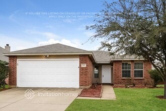 Building Photo - 525 Jennifer Dr