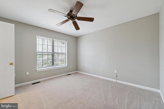 Building Photo - 2053 Headlands Cir