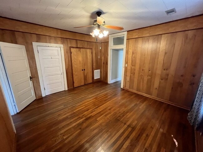 Building Photo - Spacious 5-Bedroom Home in Prime Zachary Location