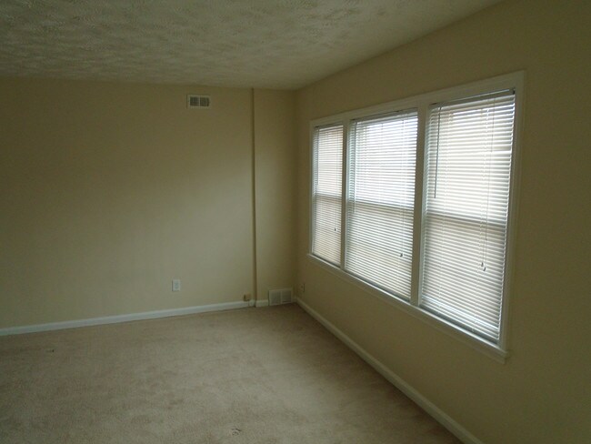 Building Photo - Boyce Properties