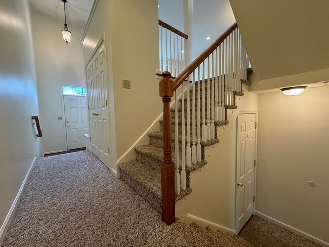 Building Photo - THREE BEDROOM TOWNHOUSE- East Penn Schools