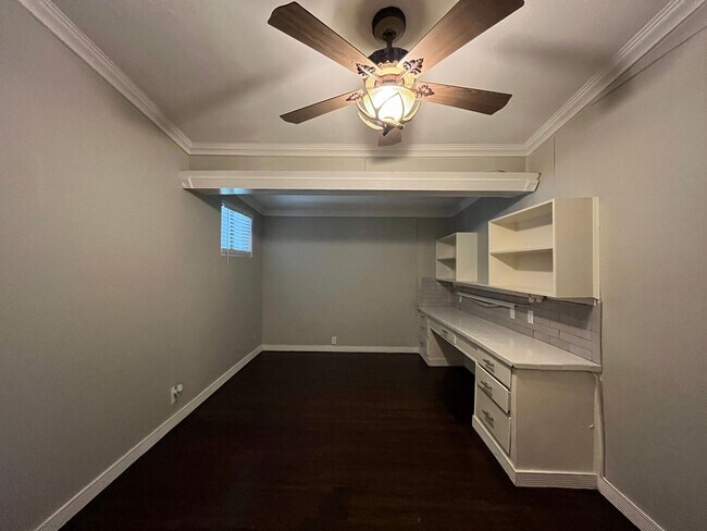 Building Photo - 3309 Mahan Dr