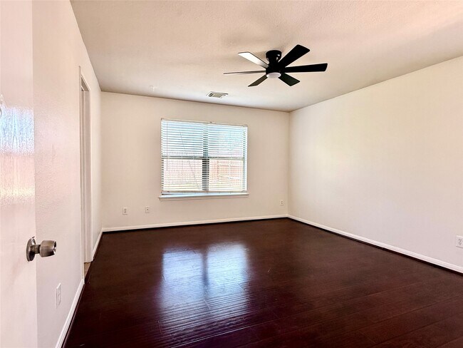 Building Photo - 16127 Cole Bridge Ln