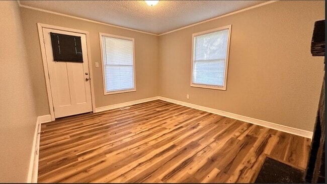 Building Photo - Modern Comfort Meets Nature — 2-Bed, 1-Bat...