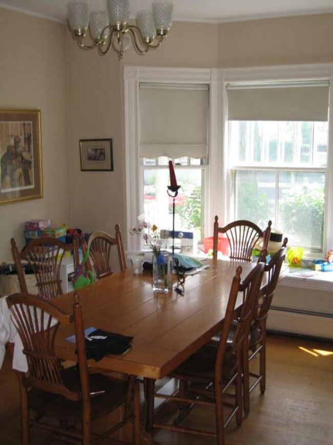 Building Photo - Beautiful 5 bed townhouse in Brighton.