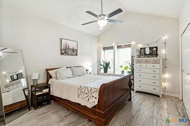 Building Photo - 313 Quarry St