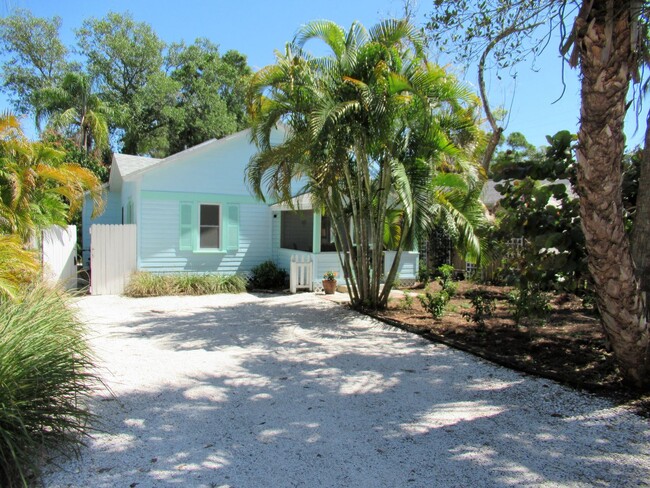 Primary Photo - GULFPORT FURN. COTTAGE 2/2 EIGHT MONTH REN...