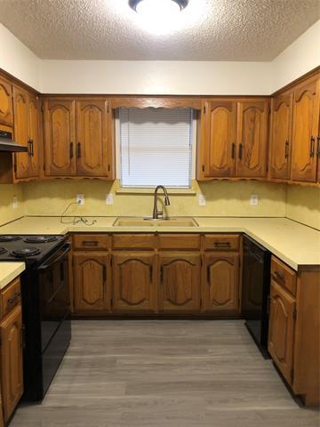 Building Photo - 103 N Venice Dr