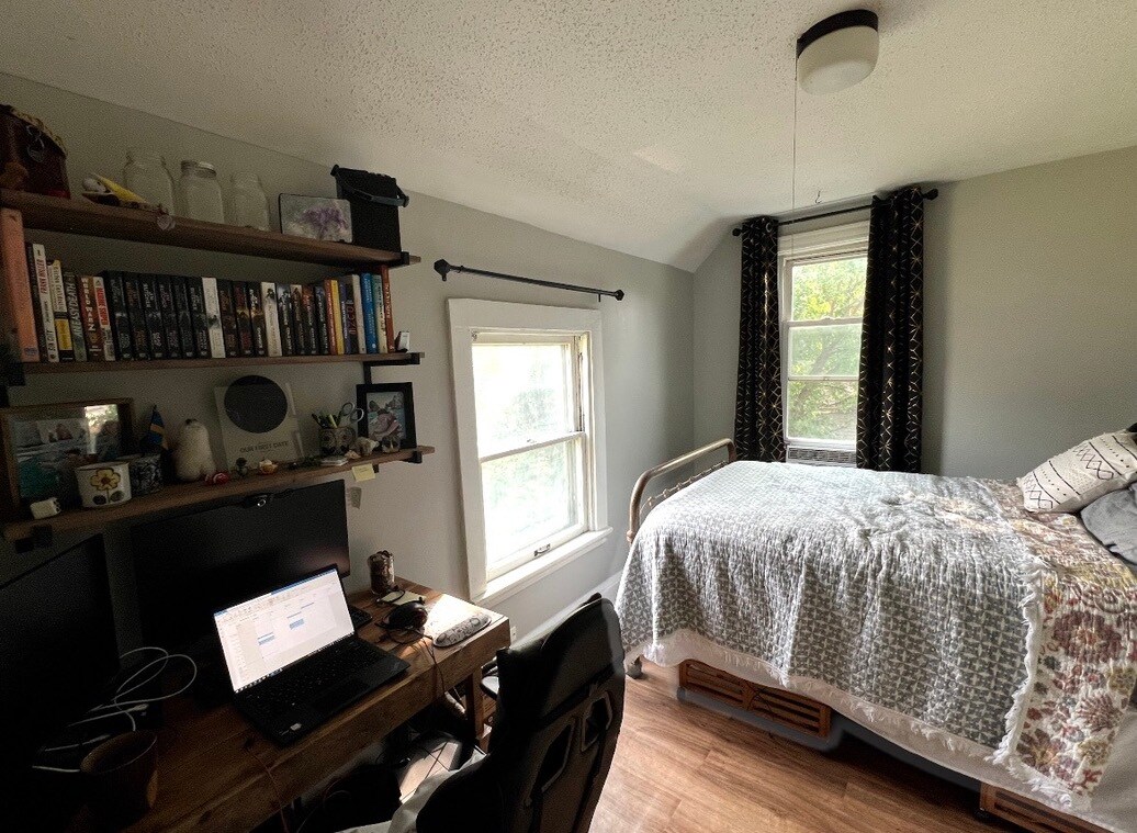 Building Photo - 2522 Howard St NE