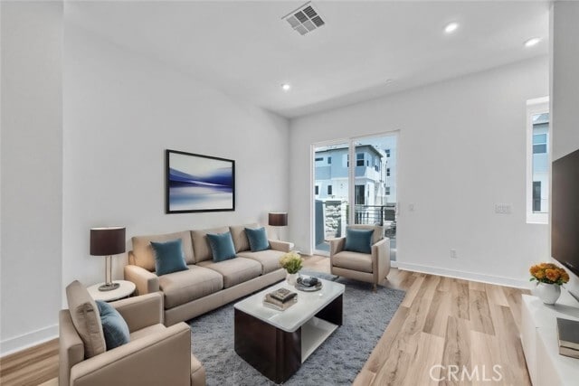 Building Photo - 1122 W Bushell St