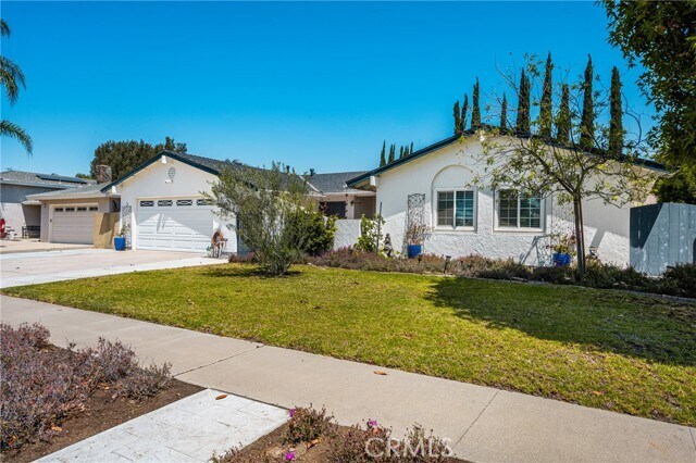 Building Photo - 2221 E Viking Ave