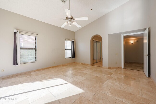 Building Photo - 9067 E Voltaire Dr