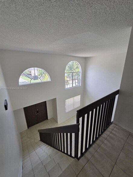 Building Photo - 8332 NW 195th Ter